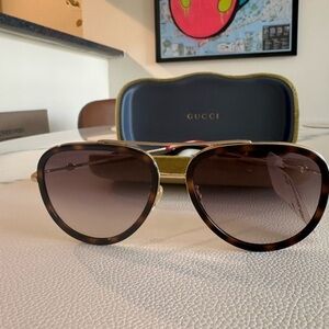 Gucci Brown Tortoiseshell Sunglasses NWT